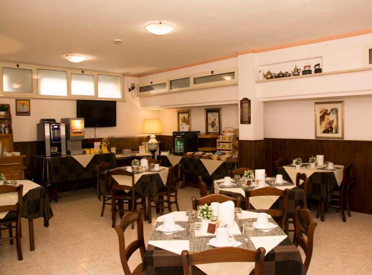 Hotel California Ariccia Zewnętrze zdjęcie