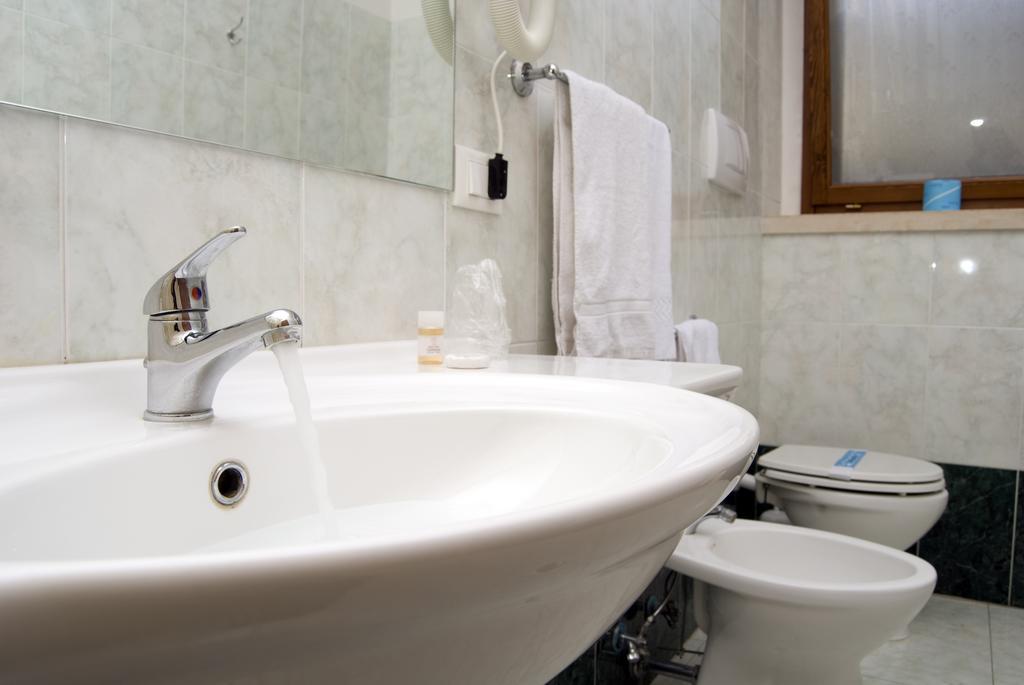 Hotel California Ariccia Zewnętrze zdjęcie